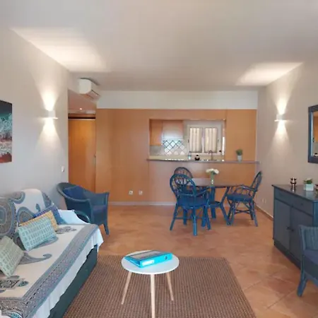 Dreamhouse 1 - Folgado & Borges Lda